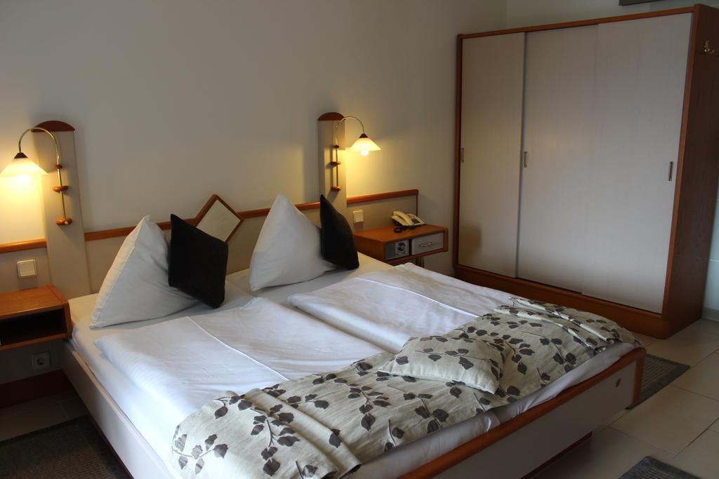 Seehotel Paulitsch Velden am Wörthersee Pokoj fotografie